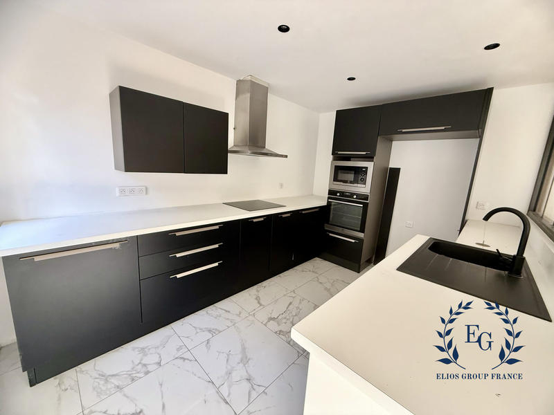 Appartement - 90 m² - 4 pièces