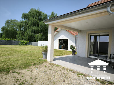 Villa - 225 m² - 8 pièces