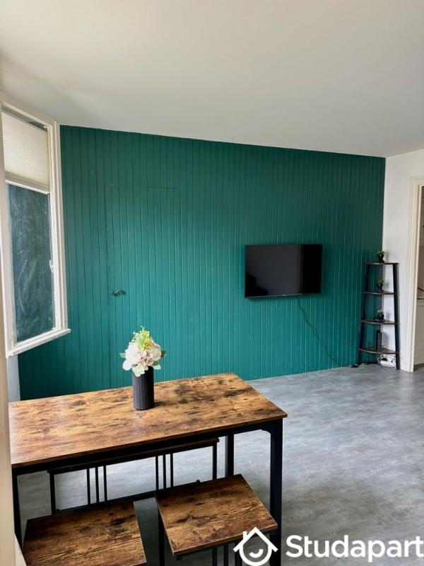 Chambre - 12 m² - 1 pièce