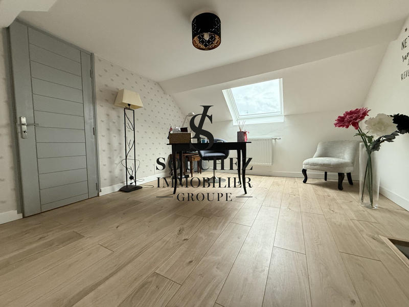 Maison - 165 m² - 6 pièces