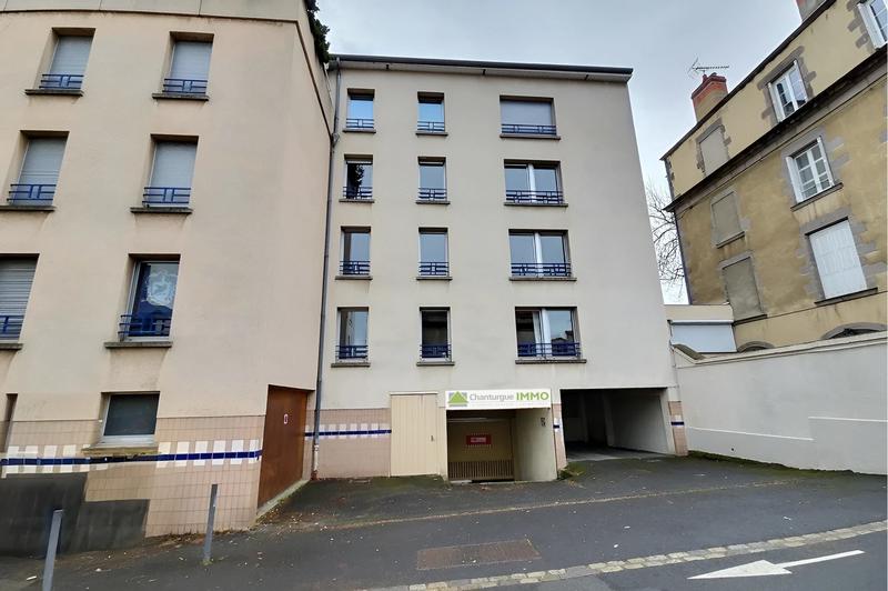 Parking / Garage - 10 m²