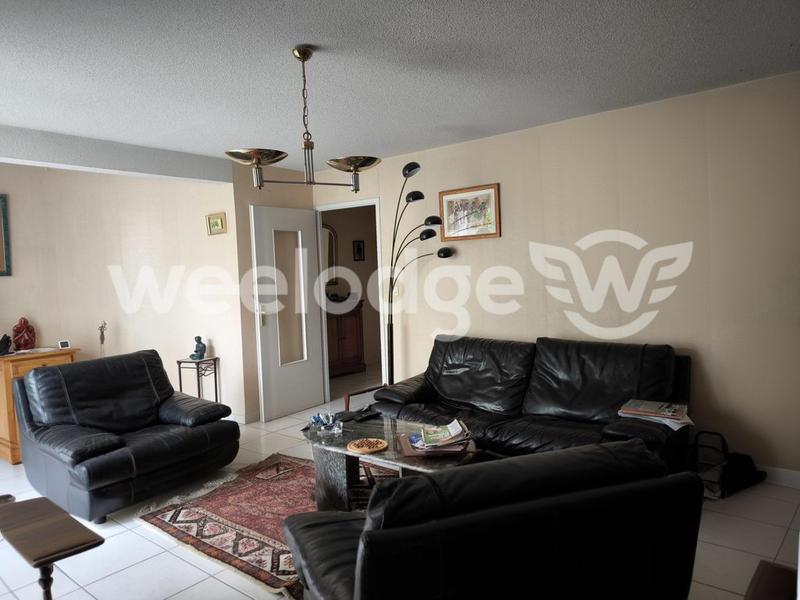 Appartement - 80 m² - 4 pièces