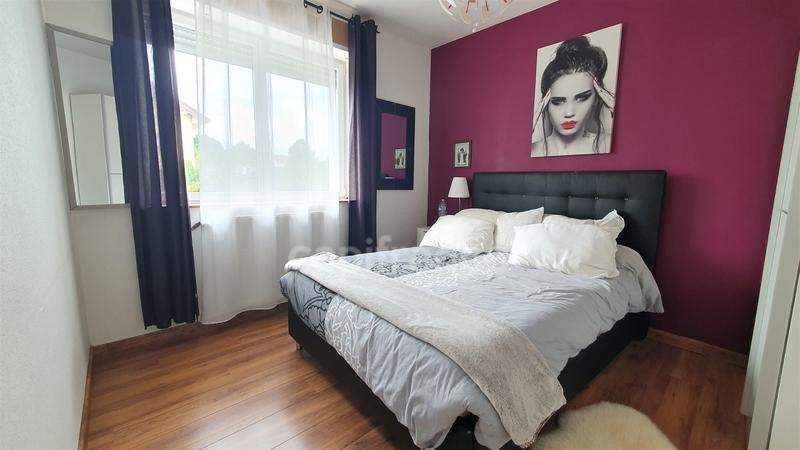 Maison - 187 m² - 9 pièces