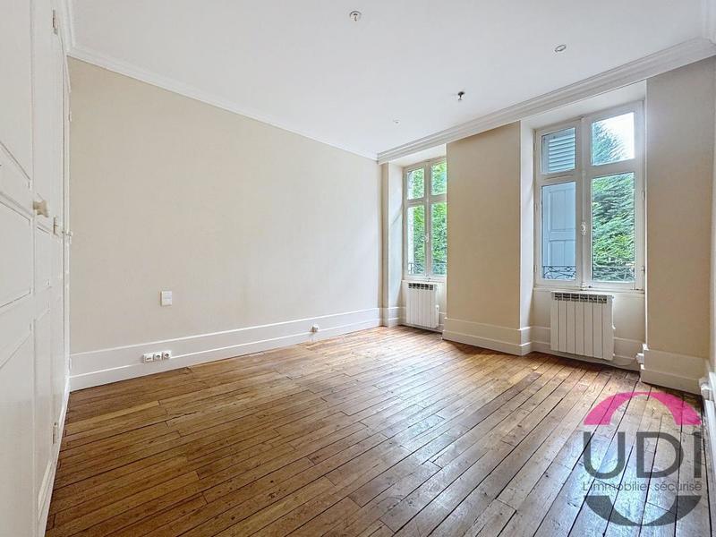 Appartement - 93 m² - 3 pièces