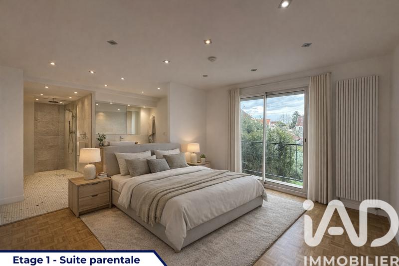 Maison - 180 m² - 11 pièces