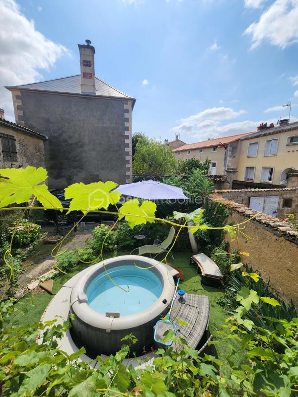 Maison de village - 186 m² - 7 pièces