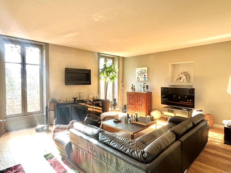 Appartement - 141 m² - 5 pièces