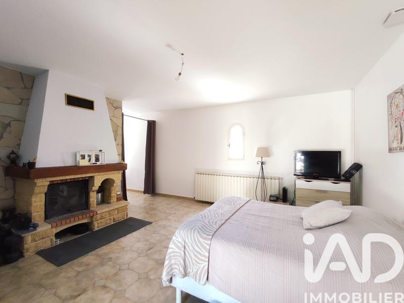 Maison - 265 m² - 9 pièces