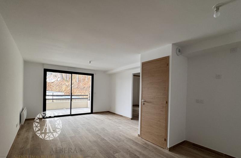 Appartement - 98 m² - 4 pièces