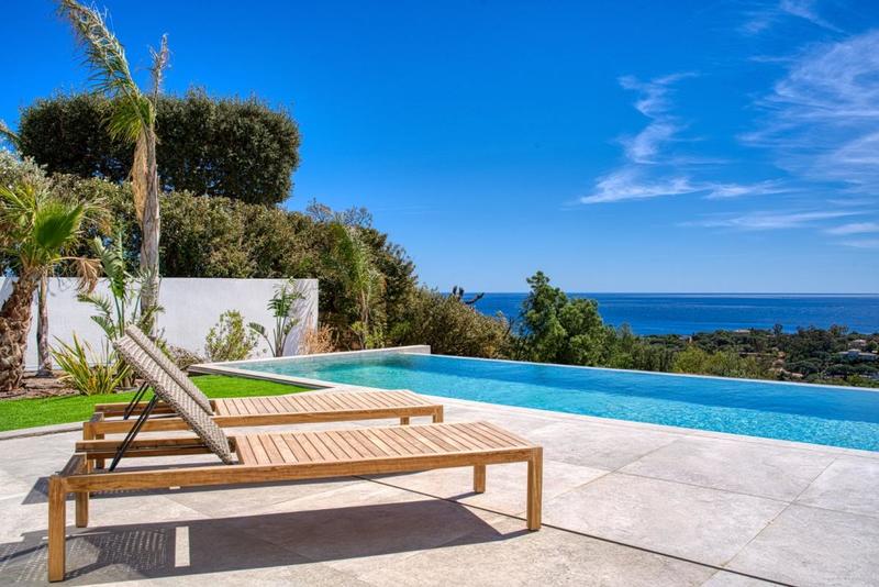 Villa - 287 m² - 7 pièces