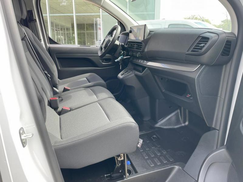 Citroën Jumpy 26 667 € Ht - 32% déja déduit Nouveau 3 places 2.0 Bhdi 145 Boite automatique identique trafic expert