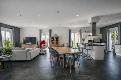 Maison - 175 m² - 5 pièces