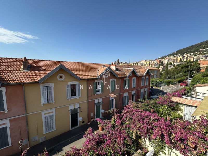 Appartement - 80 m² - 5 pièces