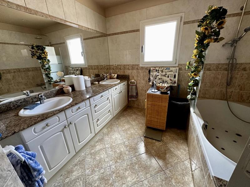 Maison - 165 m² - 5 pièces