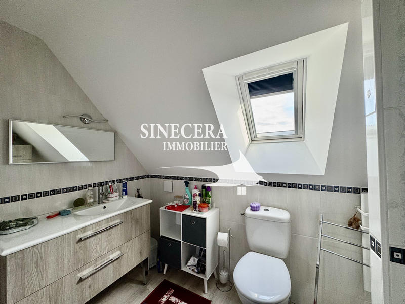 Maison - 180 m² - 7 pièces