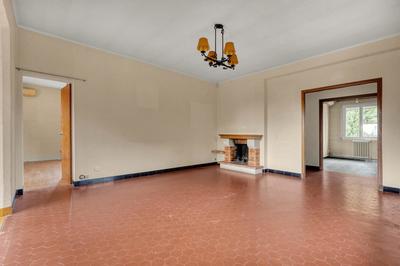 Maison - 235 m² - 7 pièces