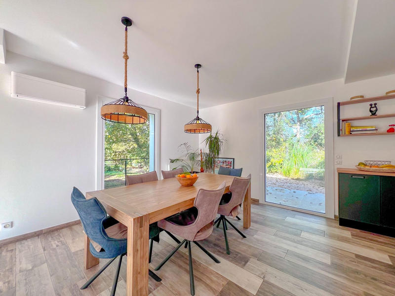 Maison - 185 m² - 5 pièces