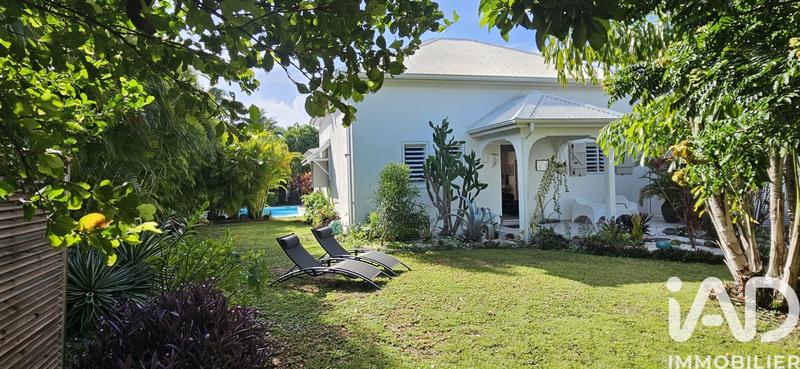 Maison - 230 m² - 6 pièces