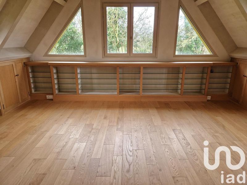 Maison - 212 m² - 7 pièces