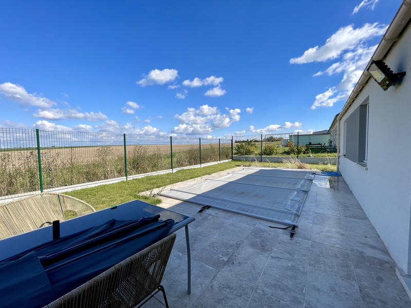 Maison - 94 m² - 5 pièces