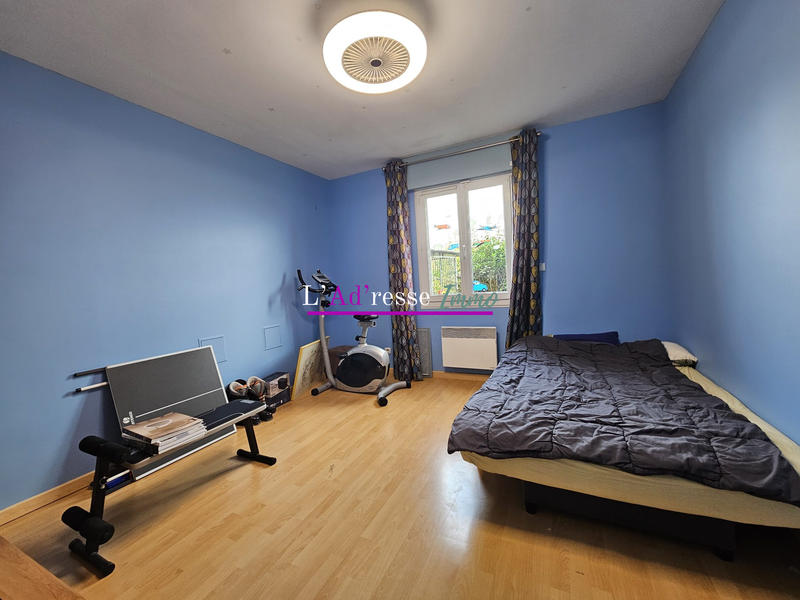 Villa - 246 m² - 15 pièces