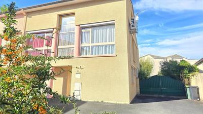 Maison - 170 m² - 6 pièces