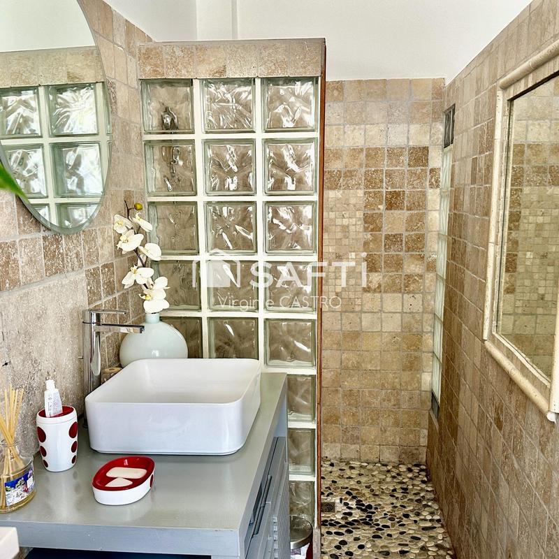 Maison - 95 m² - 4 pièces