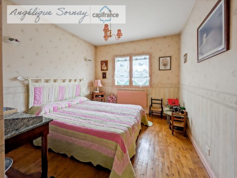 Maison - 207 m² - 7 pièces