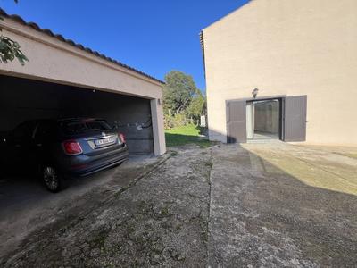 Villa - 196 m² - 6 pièces