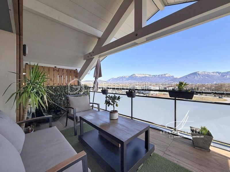 Appartement - 90 m² - 5 pièces