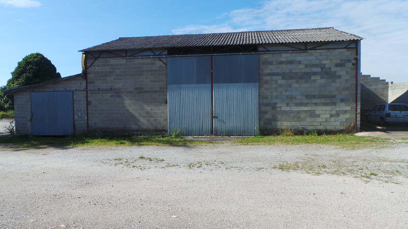 Maison - 250 m² - 8 pièces