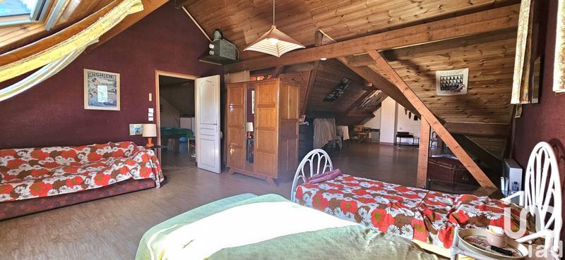 Maison - 166 m² - 8 pièces