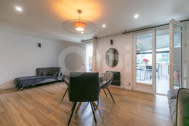 Appartement - 80 m² - 3 pièces