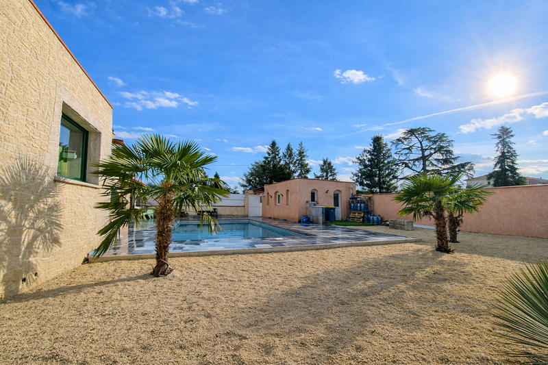 Maison - 174 m² - 6 pièces