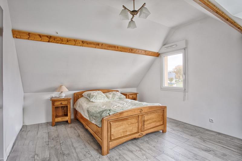 Villa - 193 m² - 9 pièces