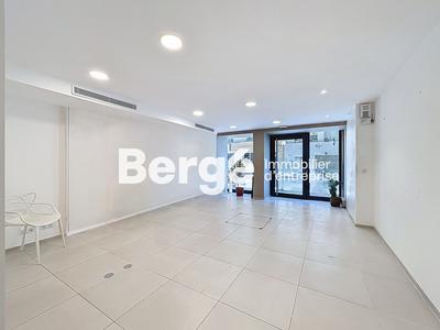 Local commercial - 255 m²