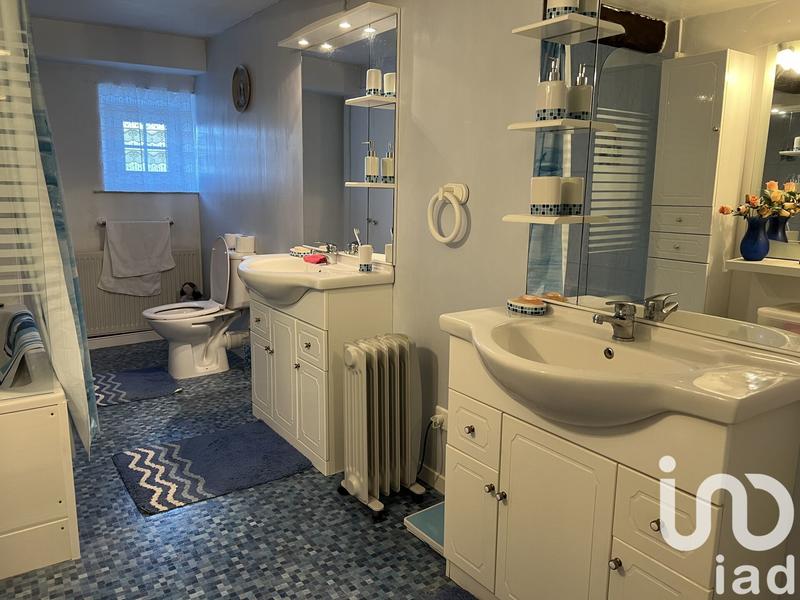 Maison - 217 m² - 7 pièces