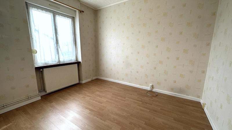 Maison - 98 m² - 6 pièces