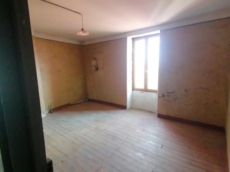 Maison - 74 m² - 8 pièces