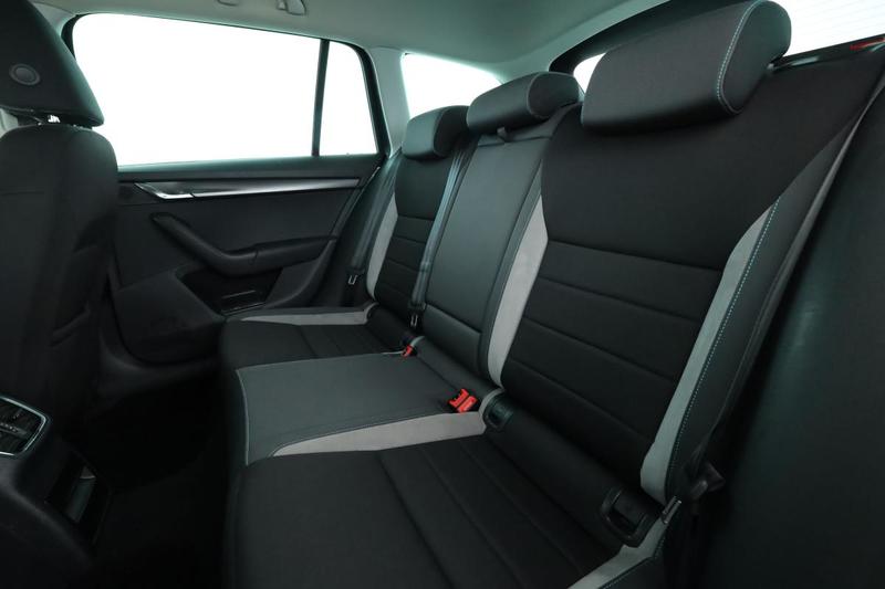 Skoda Octavia Combi 1.6 Tdi Green Tec Edition 110 ch