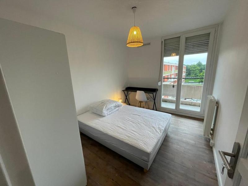 Appartement - 94 m² - 6 pièces