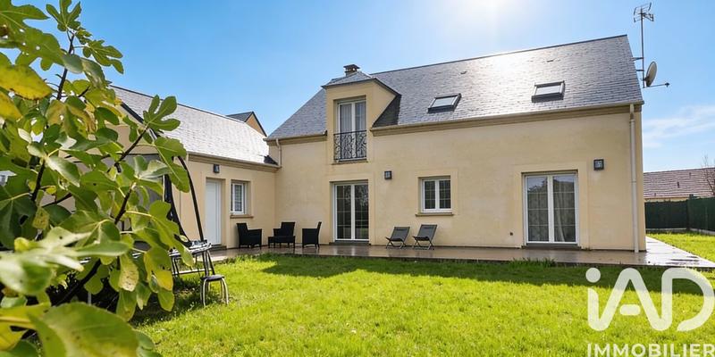 Maison - 195 m² - 7 pièces