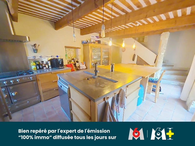 Maison - 243 m² - 7 pièces