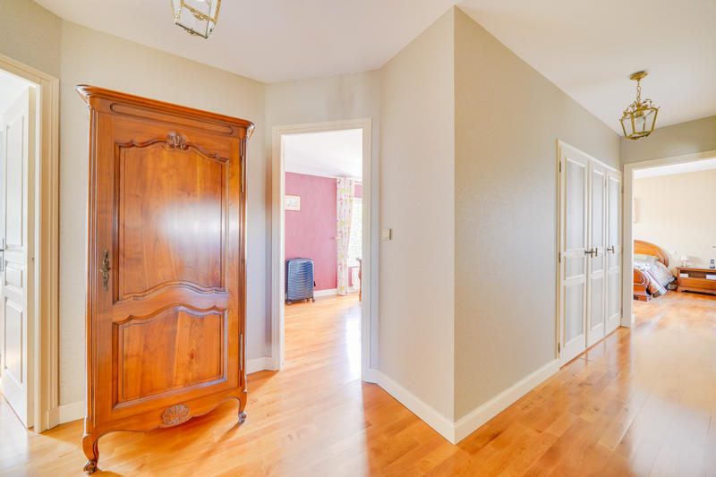 Maison - 190 m² - 7 pièces