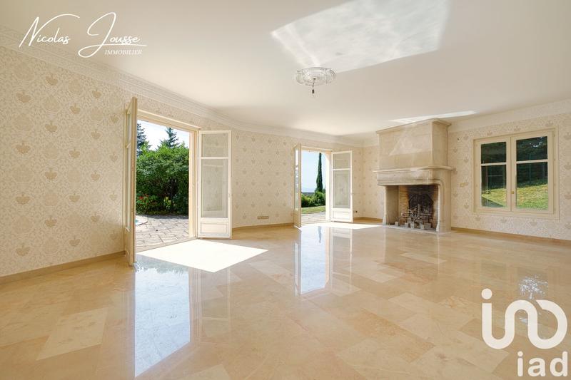 Maison - 450 m² - 20 pièces