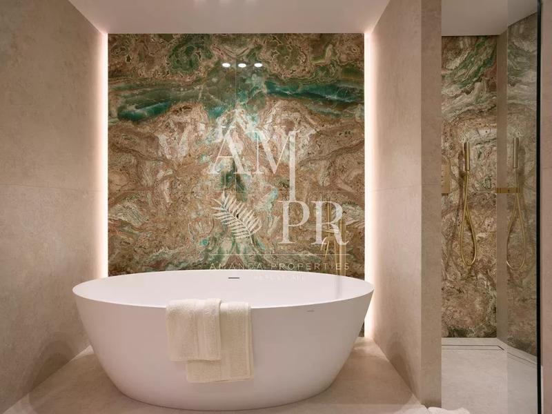 Appartement - 210 m² - 210 pièces