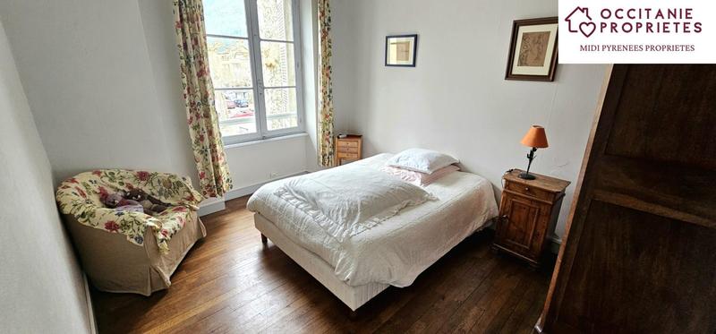 Maison de village - 242 m² - 10 pièces