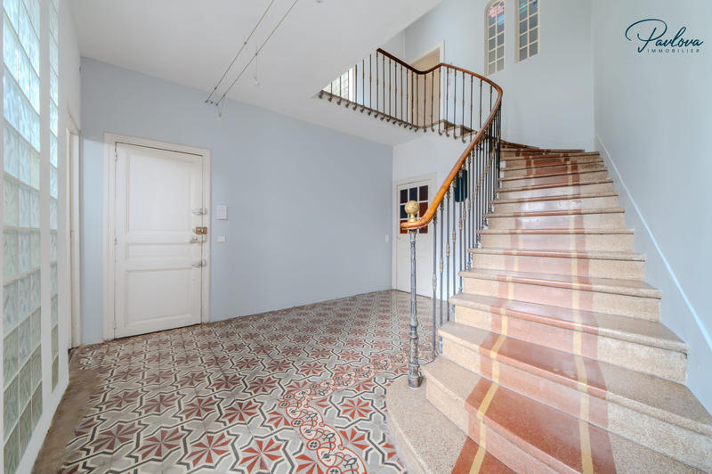 Maison - 203 m² - 6 pièces