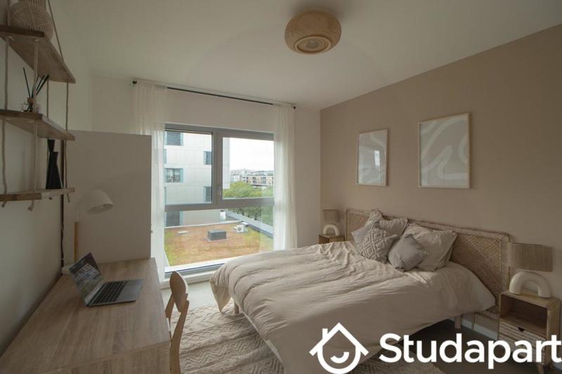 Chambre - 12 m² - 1 pièce