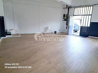 Local commercial - 198 m²